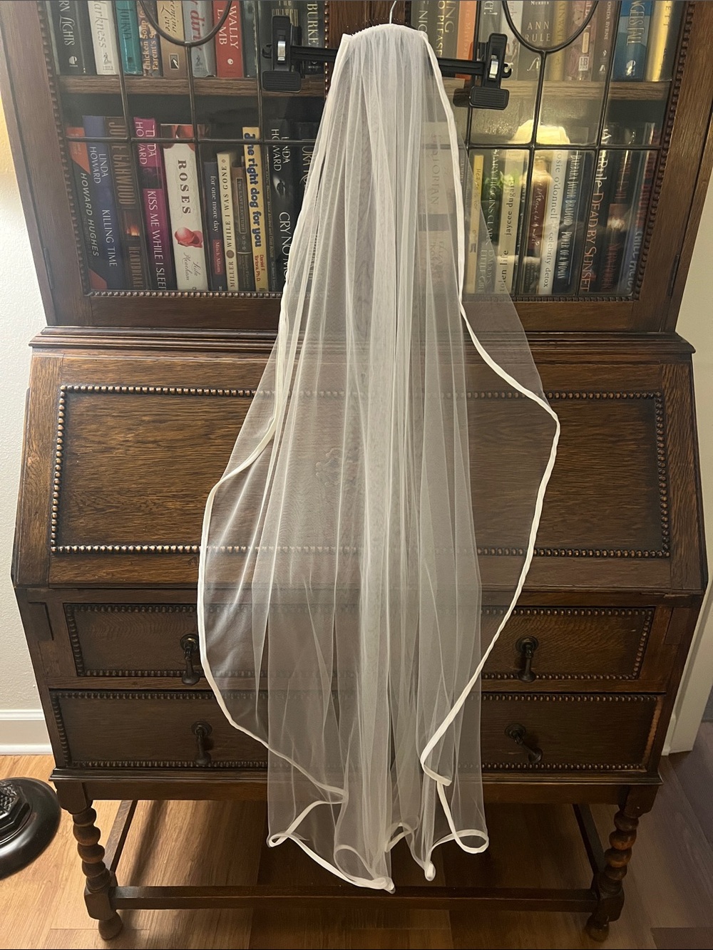 Classic White Bridal Veil - Unbranded